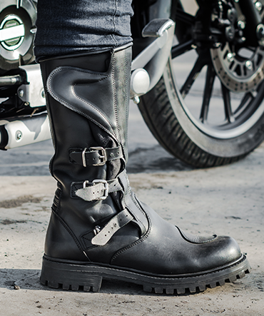 Stivali o scarpe alte